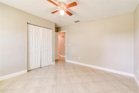 332 NE Cullman Court Port St Lucie FL 34983