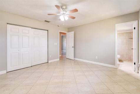 332 NE Cullman Court Port St Lucie FL 34983