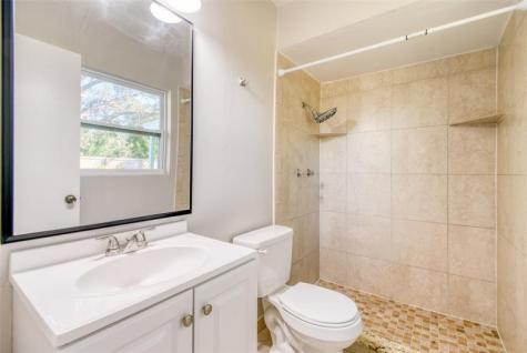 332 NE Cullman Court Port St Lucie FL 34983