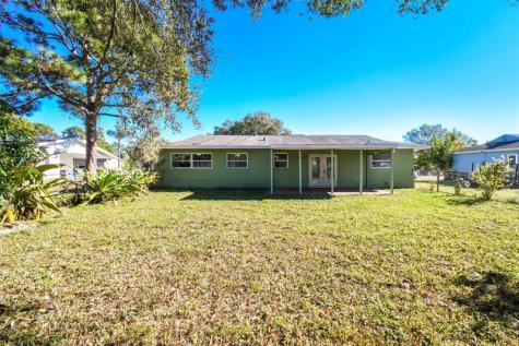 332 NE Cullman Court Port St Lucie FL 34983