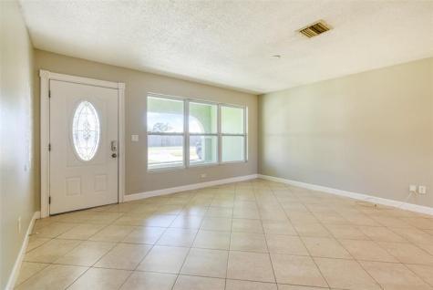 332 NE Cullman Court Port St Lucie FL 34983