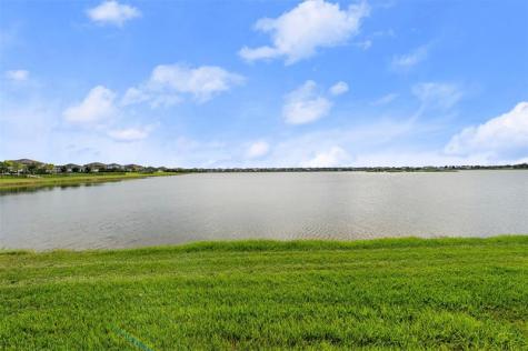 935 Hookline Circle Loxahatchee FL 33470