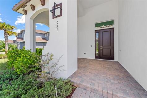 935 Hookline Circle Loxahatchee FL 33470