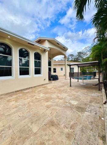5981 SW 37th Terrace Fort Lauderdale FL 33312