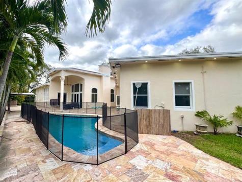 5981 SW 37th Terrace Fort Lauderdale FL 33312