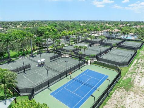 5873 NW 120th Terrace Coral Springs FL 33076