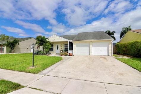 7782 Blairwood Circle N Lake Worth FL 33467