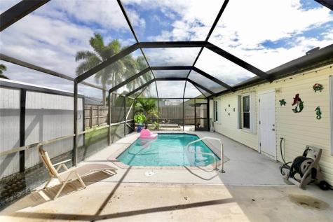 7782 Blairwood Circle N Lake Worth FL 33467