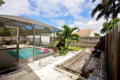 7782 Blairwood Circle N Lake Worth FL 33467