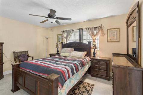 4290 NW 49th Terrace Lauderdale Lakes FL 33319