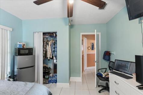 4290 NW 49th Terrace Lauderdale Lakes FL 33319