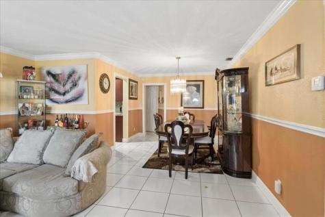 4290 NW 49th Terrace Lauderdale Lakes FL 33319