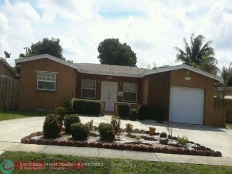 4506 NW 39th Street Lauderdale Lakes FL 33319