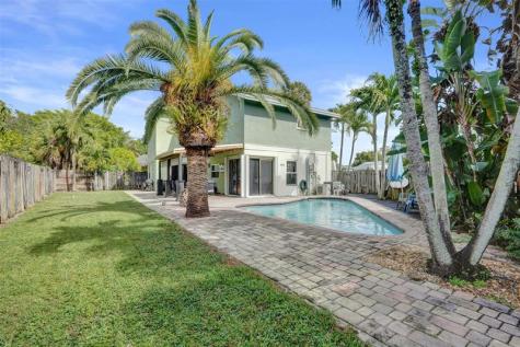 3808 NW 73rd Way Coral Springs FL 33065