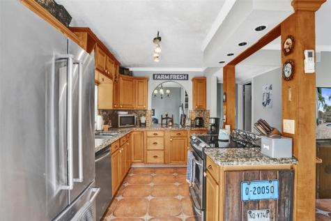 3808 NW 73rd Way Coral Springs FL 33065
