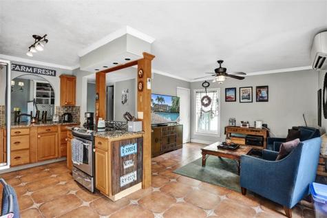 3808 NW 73rd Way Coral Springs FL 33065