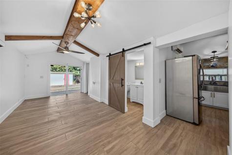 181 NE 15th Terrace Boca Raton FL 33432