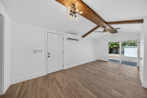 181 NE 15th Terrace Boca Raton FL 33432