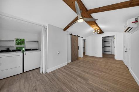 181 NE 15th Terrace Boca Raton FL 33432
