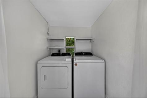 181 NE 15th Terrace Boca Raton FL 33432