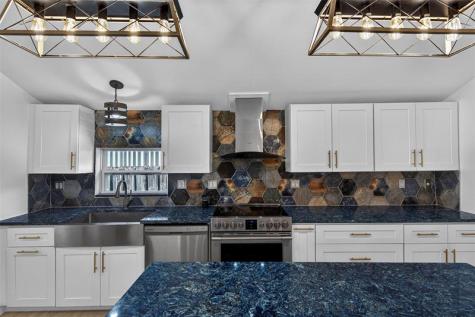 181 NE 15th Terrace Boca Raton FL 33432