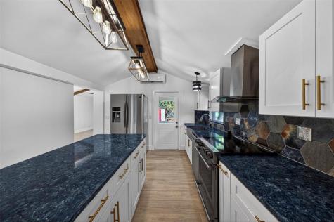 181 NE 15th Terrace Boca Raton FL 33432