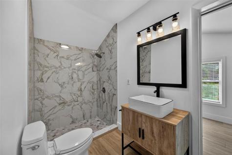 181 NE 15th Terrace Boca Raton FL 33432