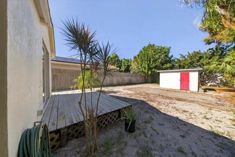 181 NE 15th Terrace Boca Raton FL 33432