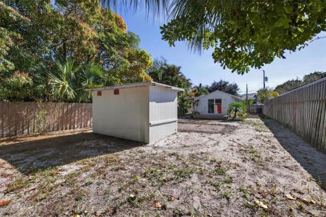 181 NE 15th Terrace Boca Raton FL 33432