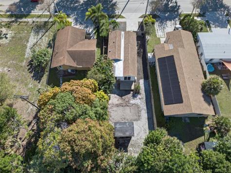 181 NE 15th Terrace Boca Raton FL 33432