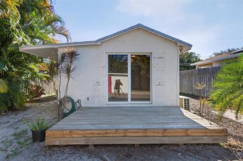181 NE 15th Terrace Boca Raton FL 33432