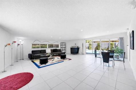 3044 NE 15th Terrace Oakland Park FL 33334