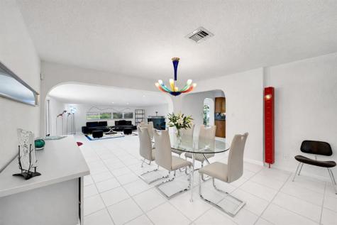 3044 NE 15th Terrace Oakland Park FL 33334