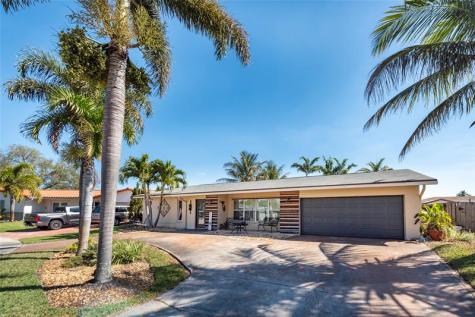 741 NW 97th Terrace Pembroke Pines FL 33024