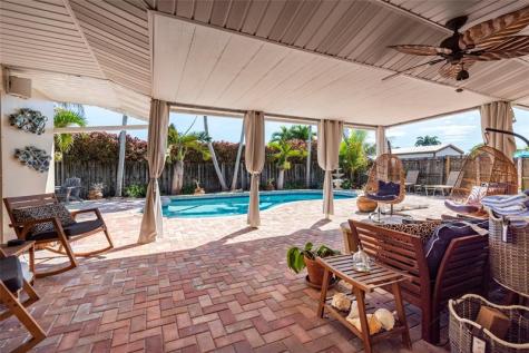 741 NW 97th Terrace Pembroke Pines FL 33024