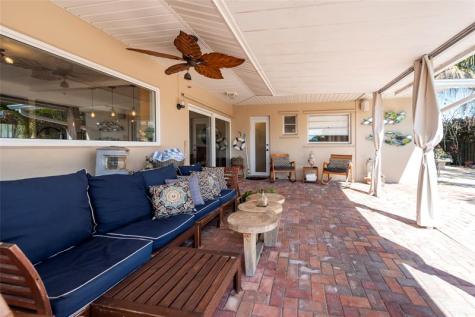 741 NW 97th Terrace Pembroke Pines FL 33024