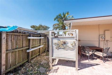 741 NW 97th Terrace Pembroke Pines FL 33024