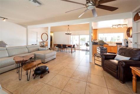 741 NW 97th Terrace Pembroke Pines FL 33024
