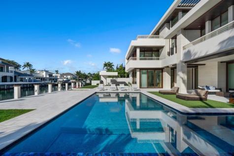 10 Pelican Drive Fort Lauderdale FL 33301
