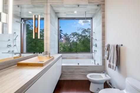 10 Pelican Drive Fort Lauderdale FL 33301