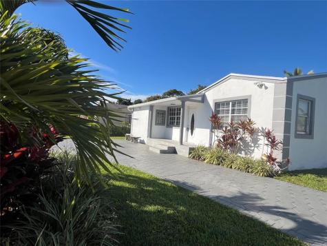 2503 Wiley Street Hollywood FL 33020