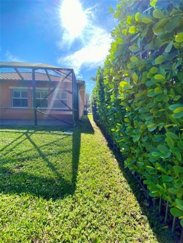 11877 NW 83rd Place Parkland FL 33076