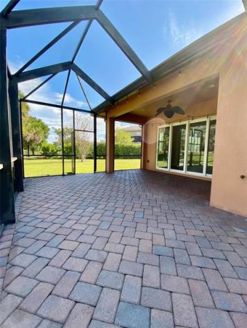 11877 NW 83rd Place Parkland FL 33076