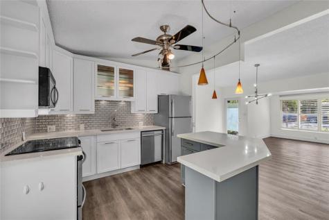1705 SW 10th Street Fort Lauderdale FL 33312