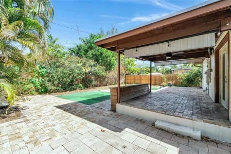 1705 SW 10th Street Fort Lauderdale FL 33312
