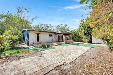 1705 SW 10th Street Fort Lauderdale FL 33312
