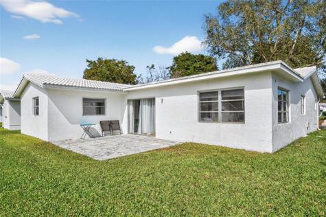 8950 NW 13th Street Plantation FL 33322