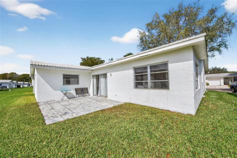 8950 NW 13th Street Plantation FL 33322