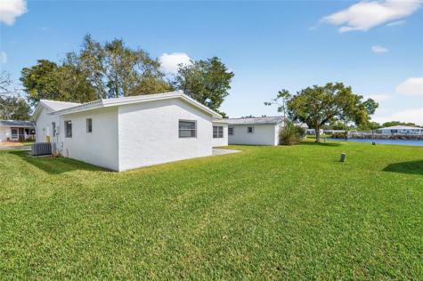 8950 NW 13th Street Plantation FL 33322