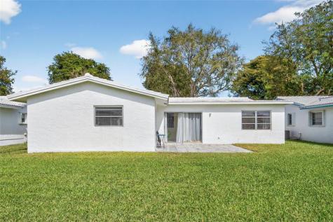8950 NW 13th Street Plantation FL 33322
